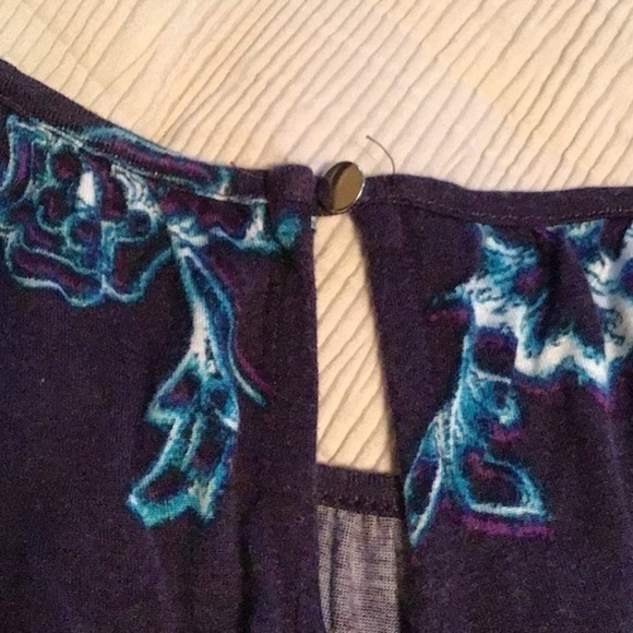Daisy Fuentes Purple with White and Blue Flowers size medium - Picture 5 of 6